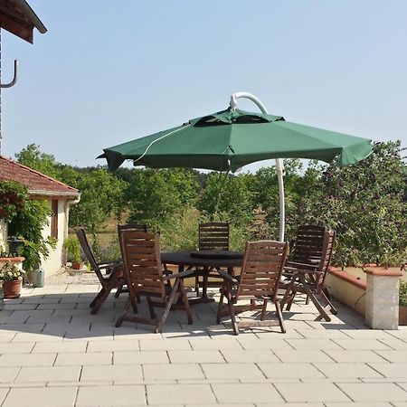 Bed and Breakfast Les Tilleuls Saint-Pé-Delbosc Exterior foto